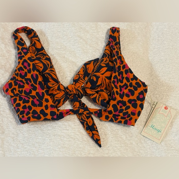 Maaji bathing suit top, size medium,  NWT. - Picture 2 of 3